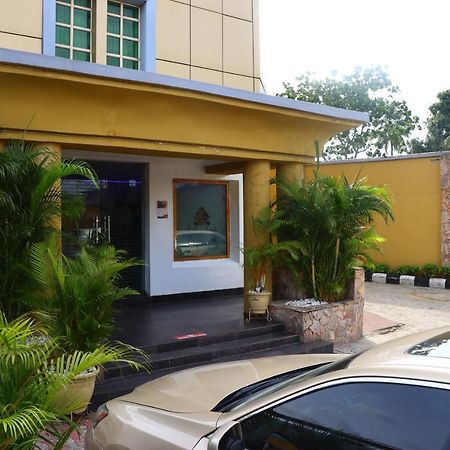 Presken K-One Hotel Ikeja Exterior photo